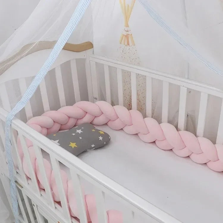 Tour de lit bébé
